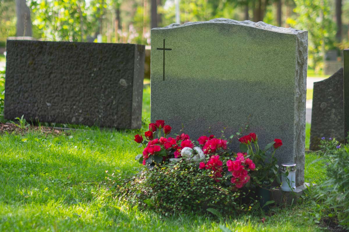 Choosing Granite Colours for a Memorial