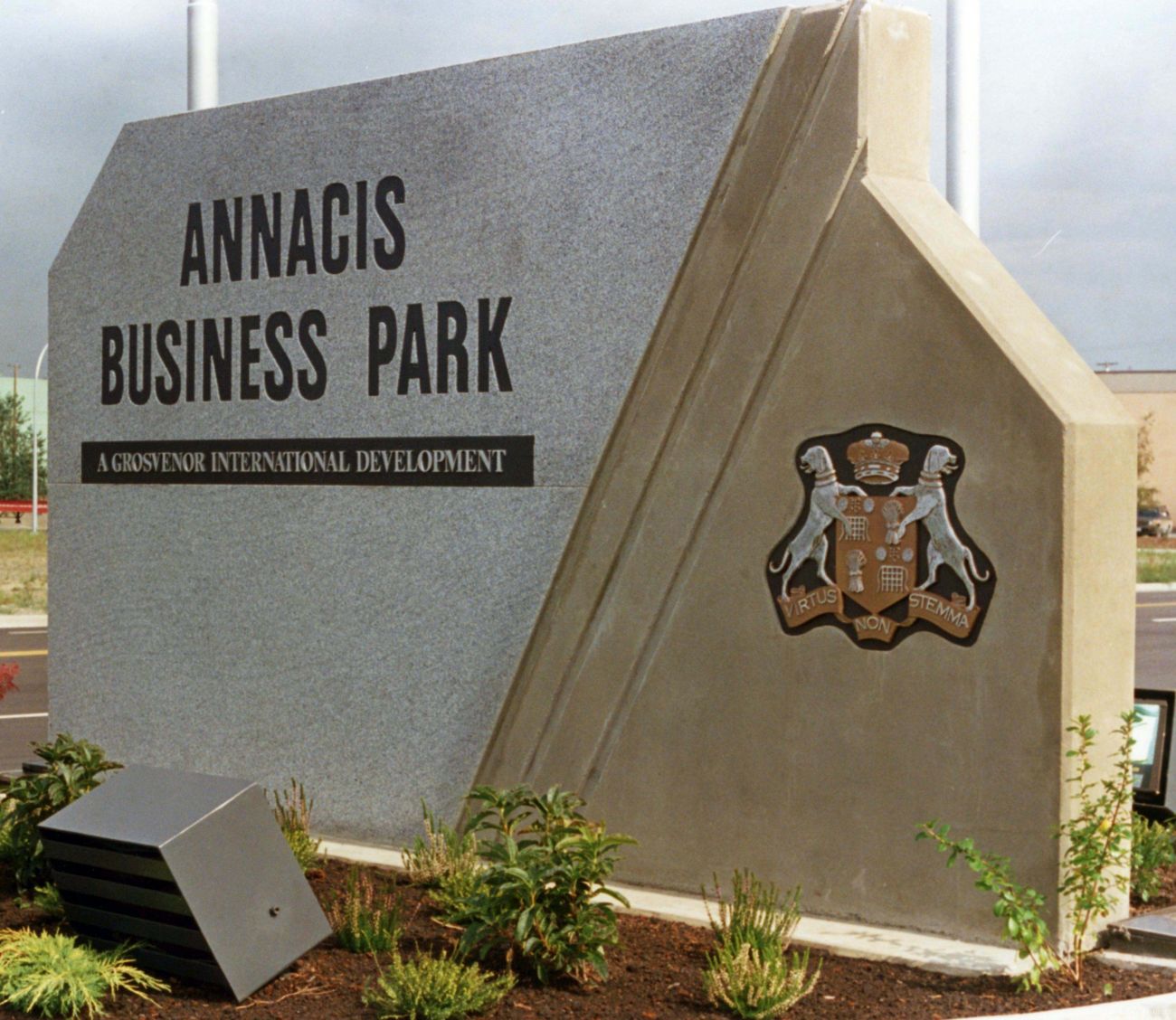 Annacis Island signs